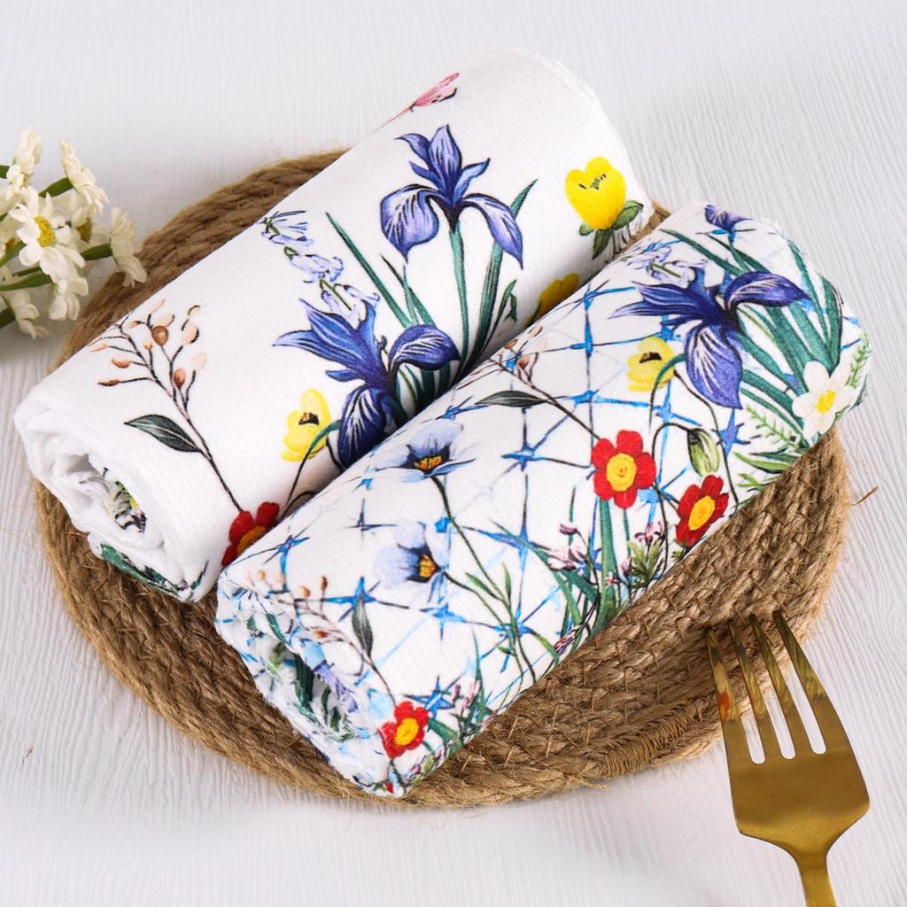2pcs Wildflowers Lavender Kitchen Towels Spring Summer Floral Hand Towels Flowers Home Dish Towels for Kitchen Bathroom Decor