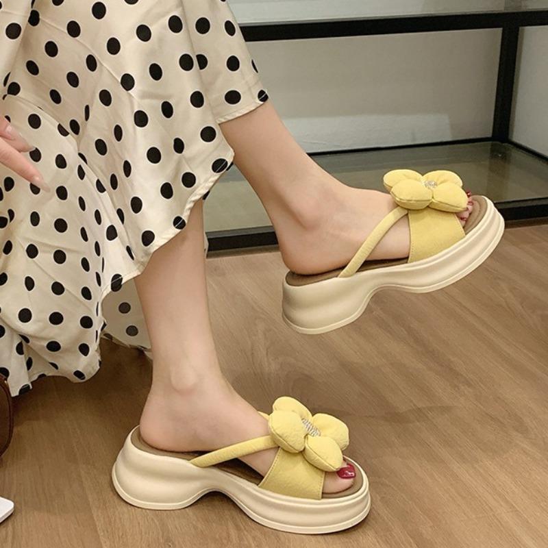 Fashion Platform Rhinestone Flower Slippers Women's Outward Wear Summer New Round Toe Open Toe Soft Sole Non-slip Flip-flops