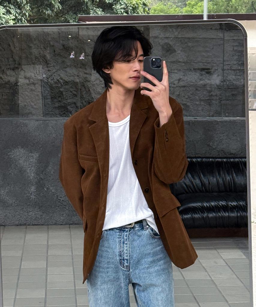 Mood Inside Suede Leather Three-Button Blazer_Brown