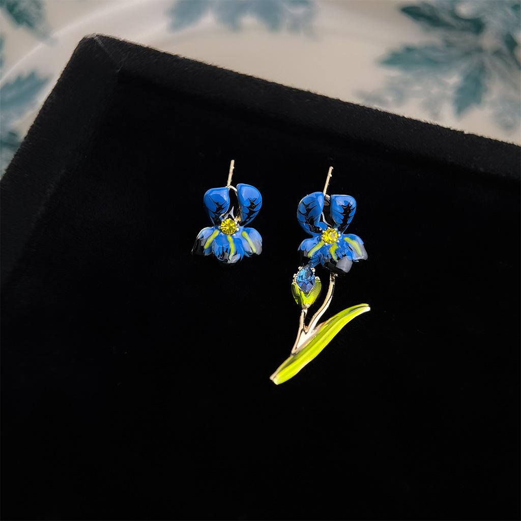 Französischer Ölmalerei-Stil Emaille Tropfenohrringe: Künstlerische Ohrstecker im Hofstil mit einem literarischen Retro-Flair.