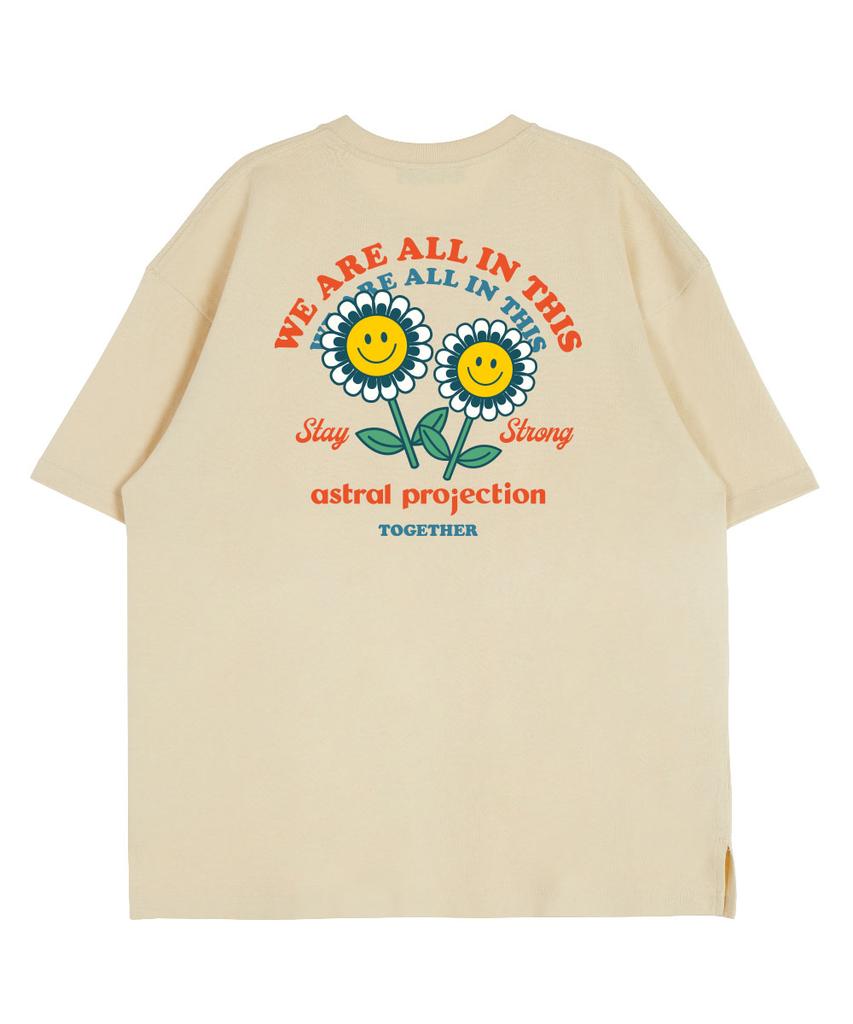 ASTRAL PROJECTION Smile Daisy Round Neck 15-Count Cotton Short Sleeve T-Shirt_Butter