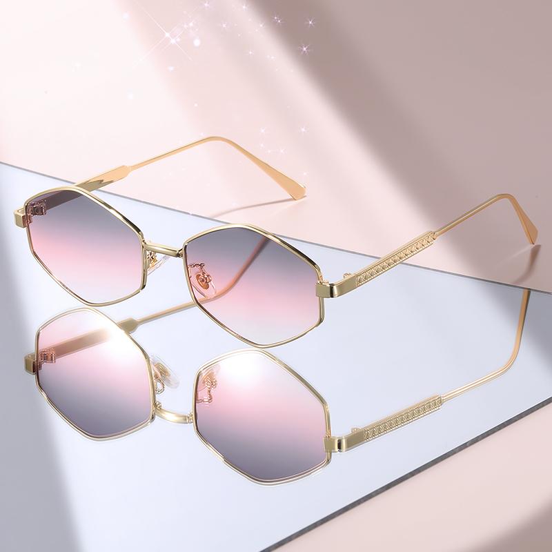 

New Shiny Gold Geometric Sunglasses: Gradient Pink Lenses, Retro Octagon Frame for Beach & Fashion Outfits серый