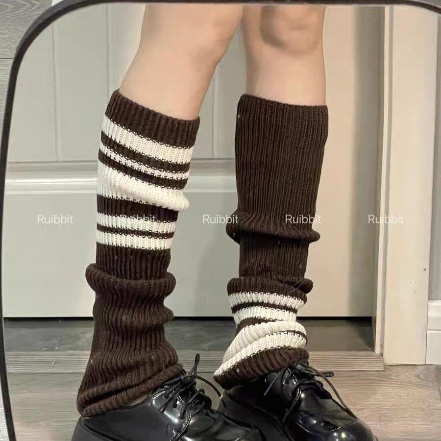 

Vintage American Striped Slouchy Leg Warmers Preppy Style Spice Girl Women s Niche Warm Color-blocking Knitted Leg Warmers one size темно-коричневого кольору