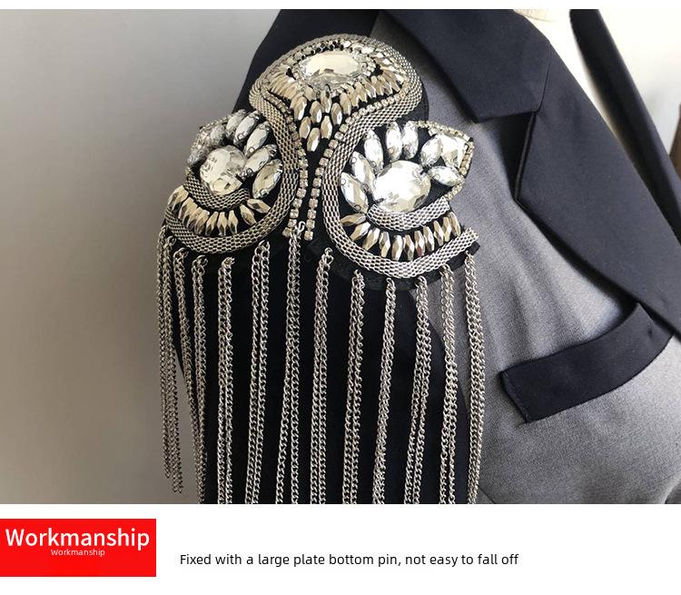 Gold Tassel Metal Shoulder Badge: Retro Punk Armband Jewelry