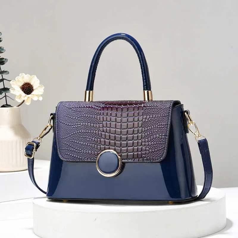 Trendy Pu Crocodile Print Medium Size Shoulder Bag In Elegant Colors For Women