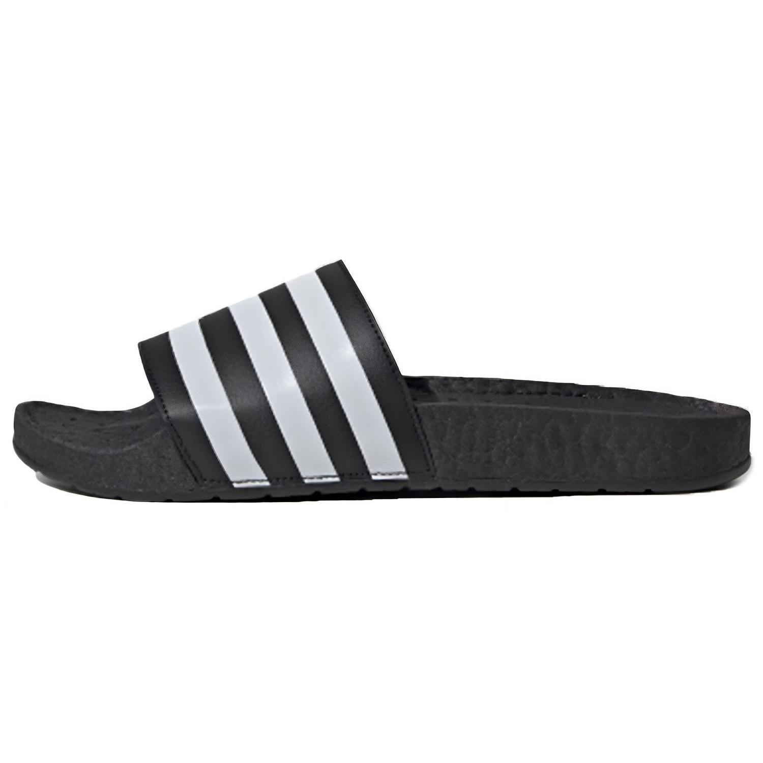 

Новые шлепанцы Adilette Adidas Boost Core Black White FU9884 39
