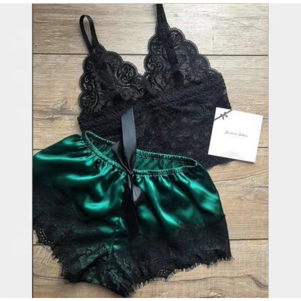 2PcsSet Women'S Pajamas Underwear Sexy Silk Satin Lingerie Women'S Sexy Lace Halter Top Shorts Pajamas Set
