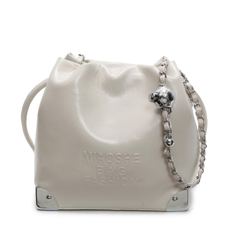 Trendy new Korean version of simple foreign style pumping belt bucket bag fashionable versatile high-end texture chain messenger bag female