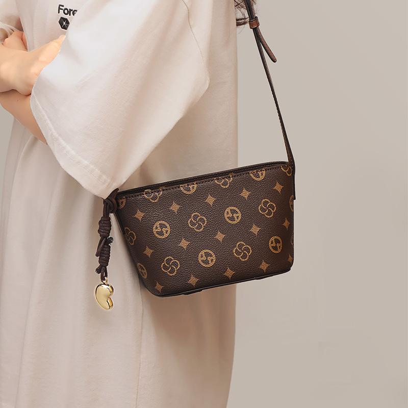 Bag Women'S Bag Autumn And Winter Shoulder Bag Crossbody Bag High Sense Fashion Versatile Casual Mobile Phone Bag