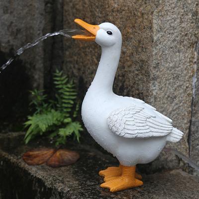 1/3 ks Stříkající vodní sochy kachen Roztomilé pryskyřičné kachny Zahradní krajinářské figurky Ornament Ruční práce Vánoční dárek Zahrada Trávník Dekorace