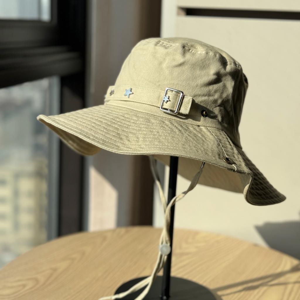 New outdoor hiking hat, summer sun protection cap for women, stylish and face-slimming, western cowboy hat, fisherman hat with stars