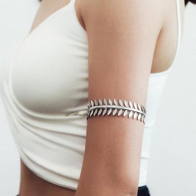 Bracciale Vintage in Metallo a Dente di Seghetto a Foglia: Moda europea e americana