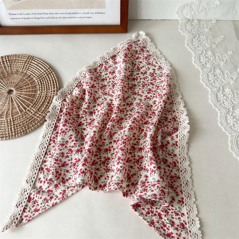 Floral Fabric Lace-edged Large Triangular Headscarf, Versatile Women's Headband for Tying Up Hair or As A Head Accessory