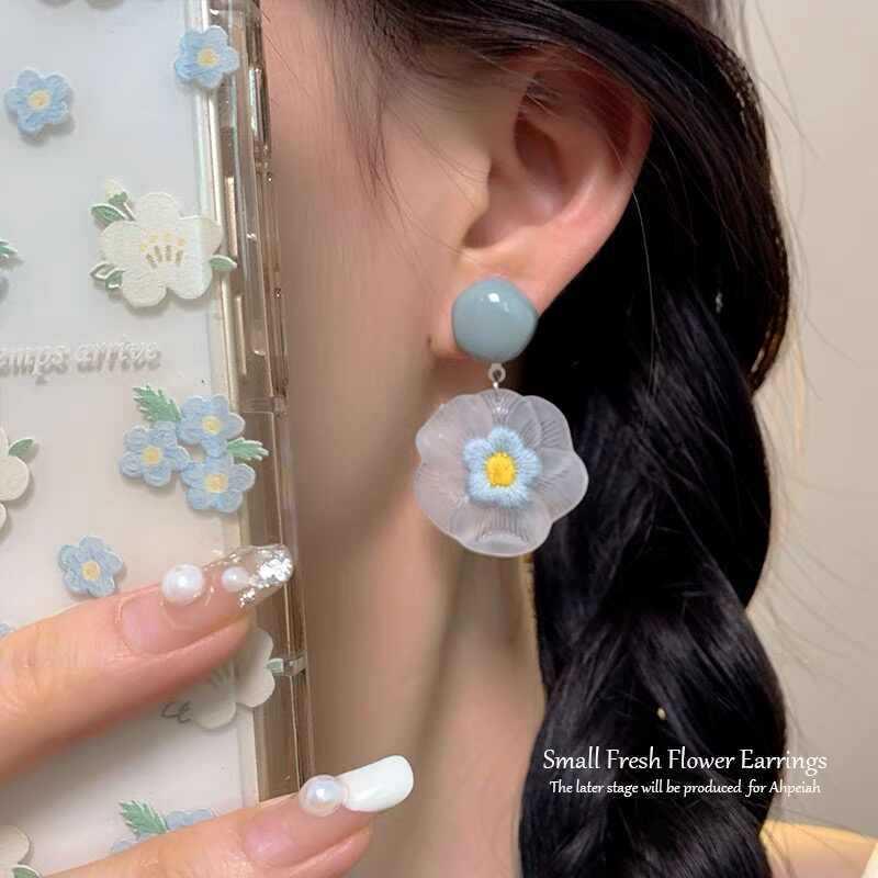 80s Hong Kong Style Red & Blue Clip-On Earrings for Non-Pierced Ears – High-End French Luxury Stud Hoops