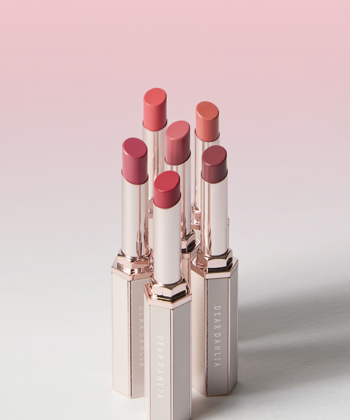 Блеск для губ Allure Glow