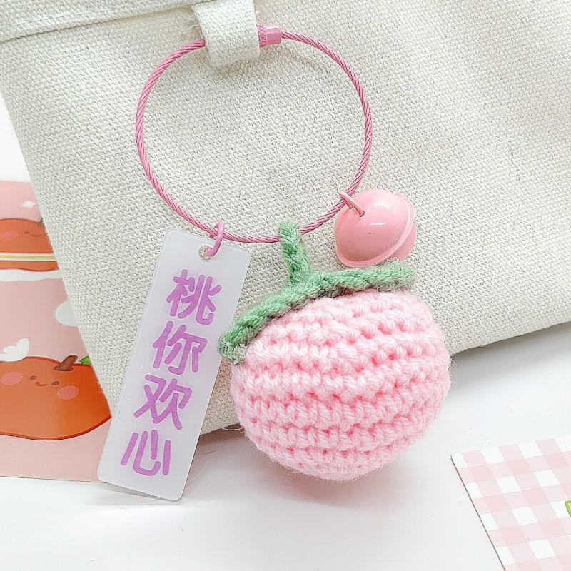 Wool Knitting Peach Keychain: Cute Creative Pendant for Student Backpacks & Gifts