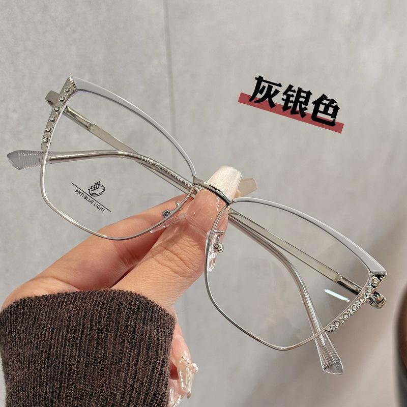 

Окуляри Нового Стилю для Жінок з Прикрасою Стразами Форма Котяче Око Комп ютерні Окуляри Жіночі Блокування Блакитного Світла Жіночі Окуляри