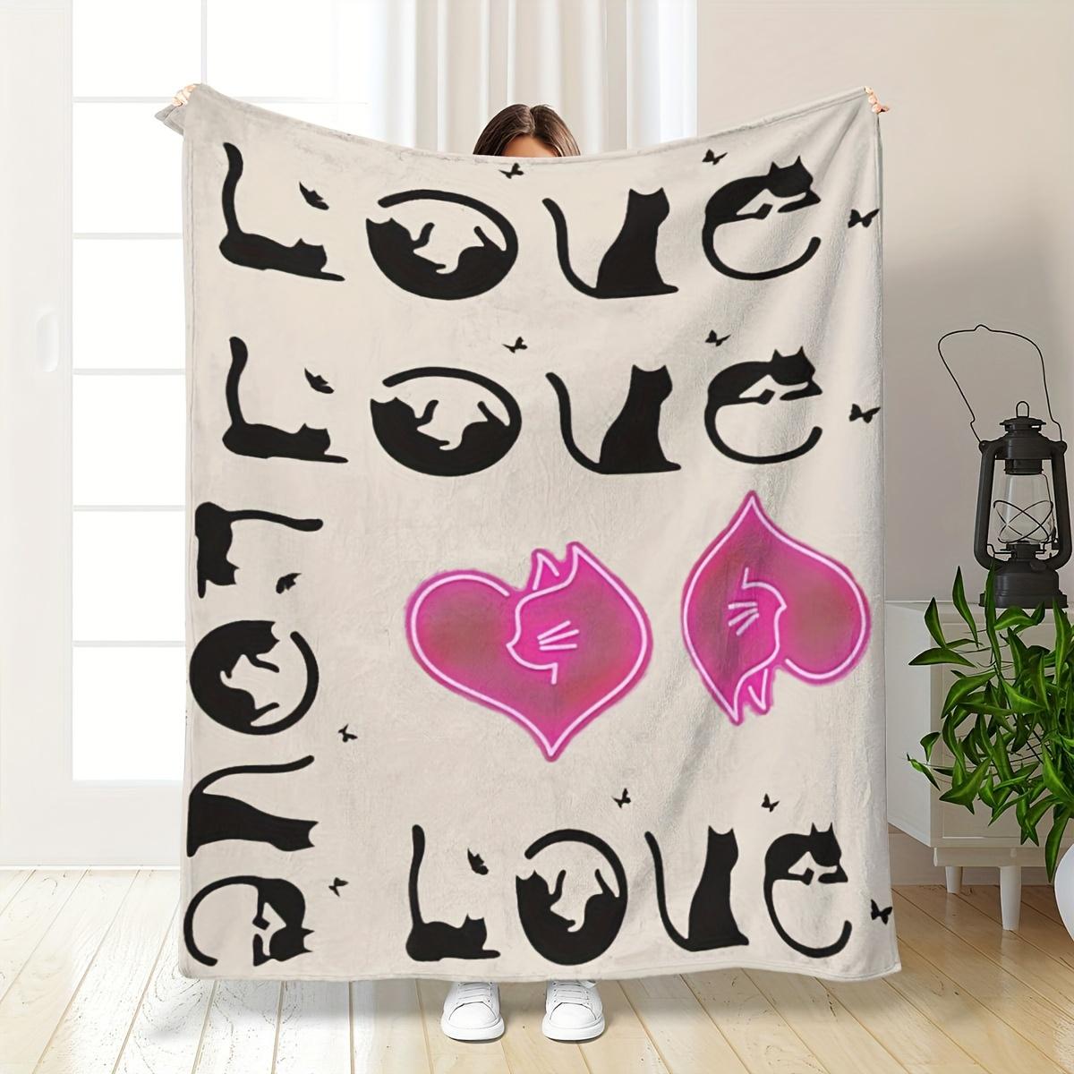 

Cat heart-shaped pattern Flannel printed blanket suitable for all seasons suitable for living room office sofa and travel 75x90cm28x39in