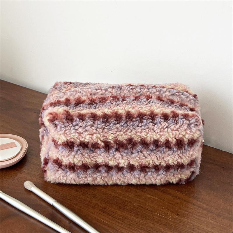 

Vintage Plush Striped Makeup Bag Set Retro Fashion Travel Cosmetic Case for Girls Large Capacity Cosmetics Organizer розовый