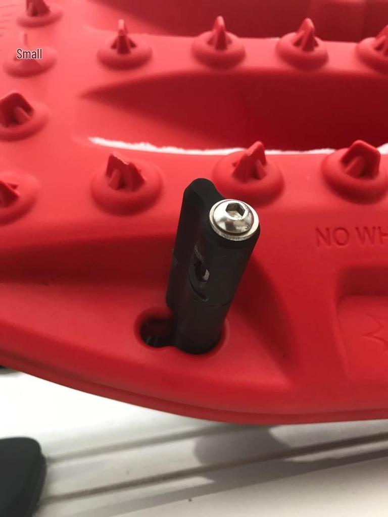 Lockable Anti-Theft Pin Set for MaxTrax MKII Recovery Boards