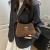 Simple and fashionable new casual commuting solid color temperament elegant hand-held underarm crossbody shoulder women's bag