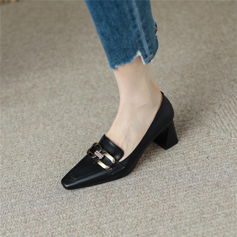

Nude loafers women s 2025 summer new pointed high heels thick heel leather shoes niche design French single shoes 34