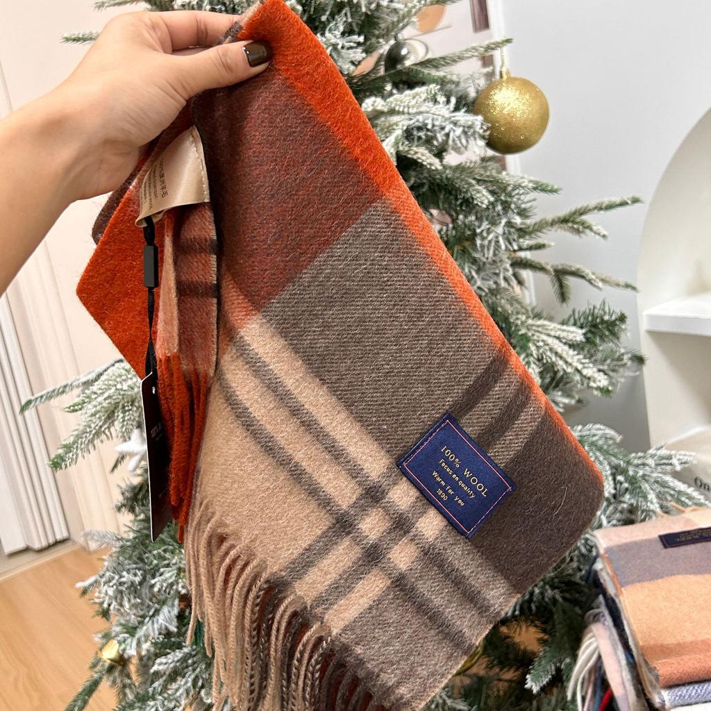 Xiaohongshu Popular Cherry Red New Year'S Red 100% Wool British Versatile Scarf Women'S And Men'S Cashmere Warm Scarf
