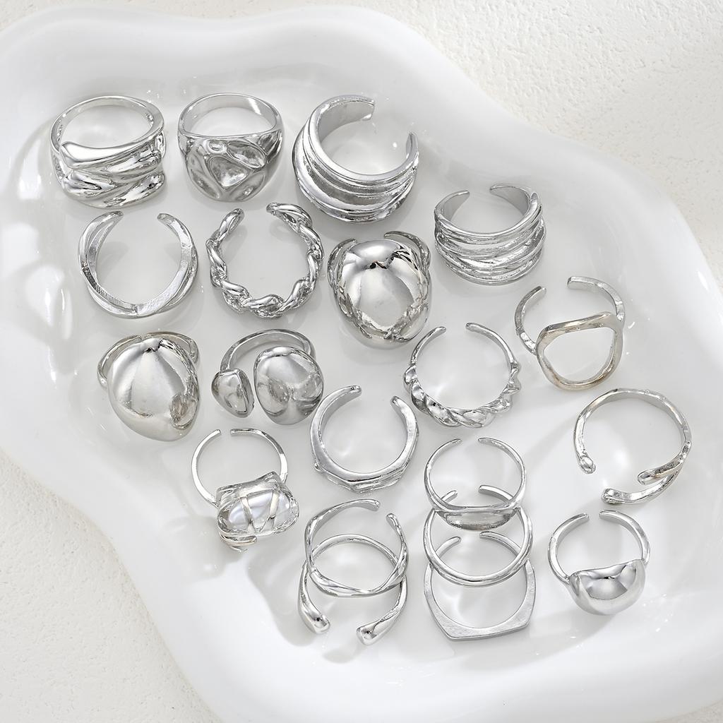 Punk Irregular Metal Opening Rings For Women Vintage Geometric Liquid Lava Waterdrop Knuckle Joint Ring Party Jewelry Gifts 2026