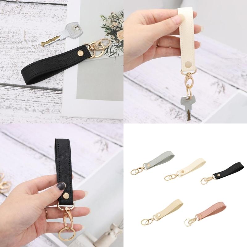 Premium Leather Keychain Sleek Design Sturdy Metal Hook Key Rings for Everyday Carry Secure Key Holder