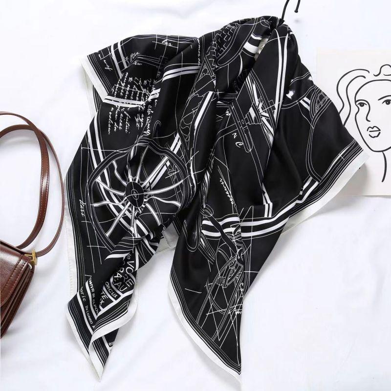 Black and White Animal Print Faux Silk Twill Scarf - 90x90CM Autumn/Winter Shawl for Women