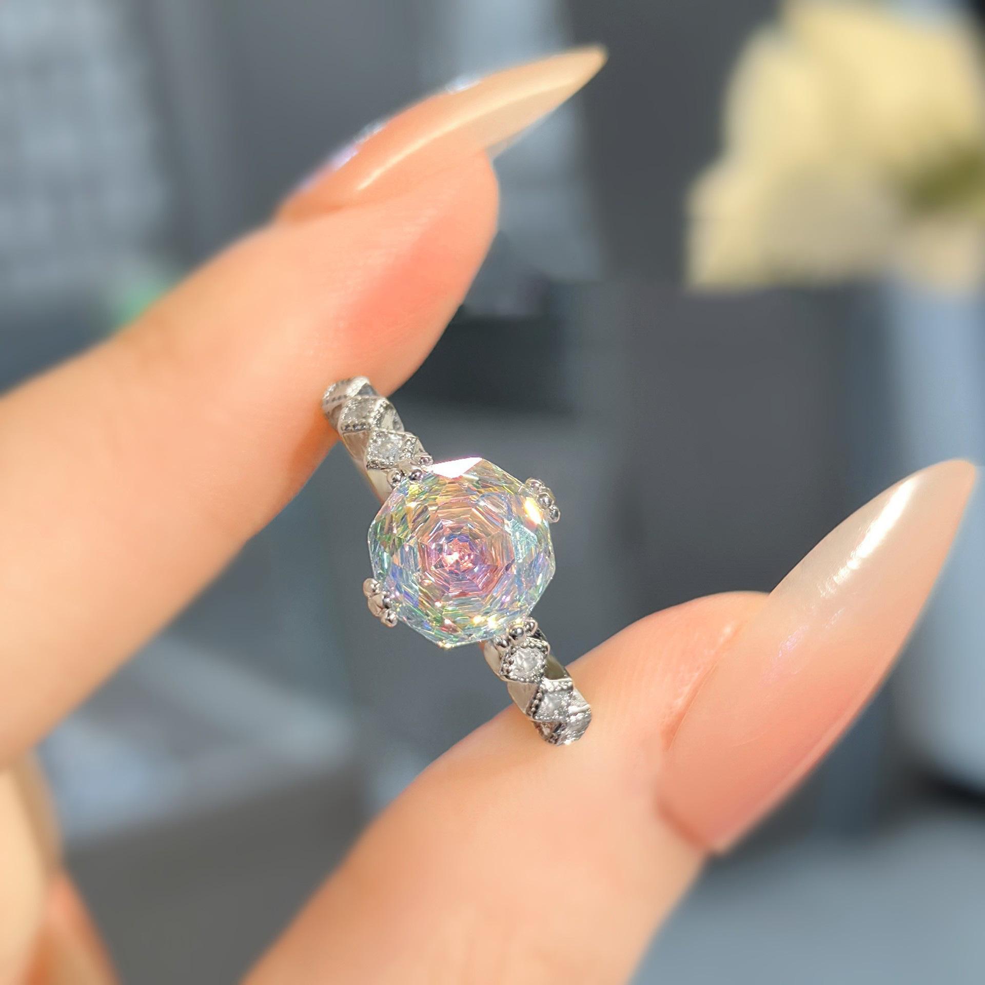 

Восьмикутний кулон з рожевим діамантом огранювання «Міленіум» та кольоровими діамантами, набір: кільце та сережки з діамантами високої чистоти кольору «Параїба»