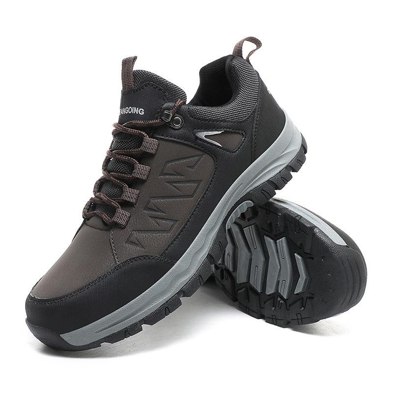 Hiking shoes Large size outdoor recreational sports shoes Waterproof and non-slip camping hiking shoes