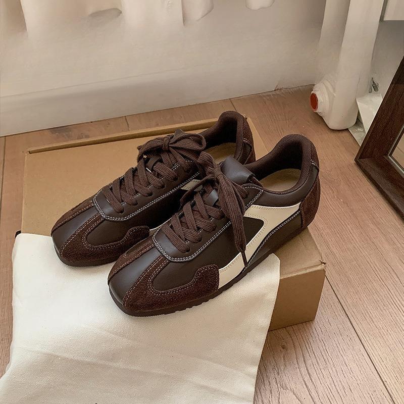 Retro Round and Square Toe Casual Women's Insole Height-increasing Board Shoes