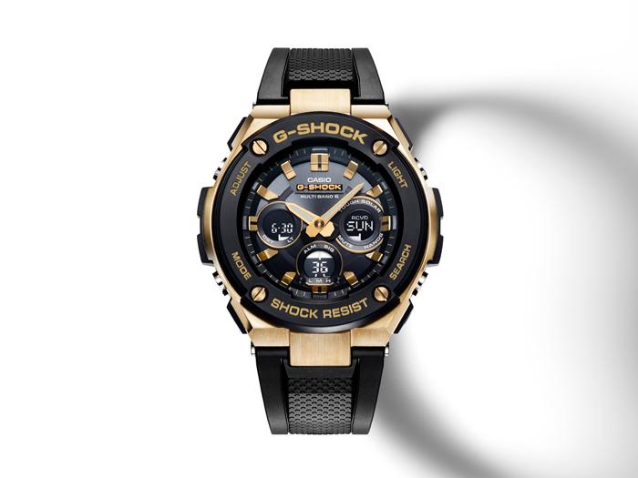 Casio Men's Stainless Steel 200M Water Resistant Analog Shock Resistant Quartz Watch GST-W300G-1A9