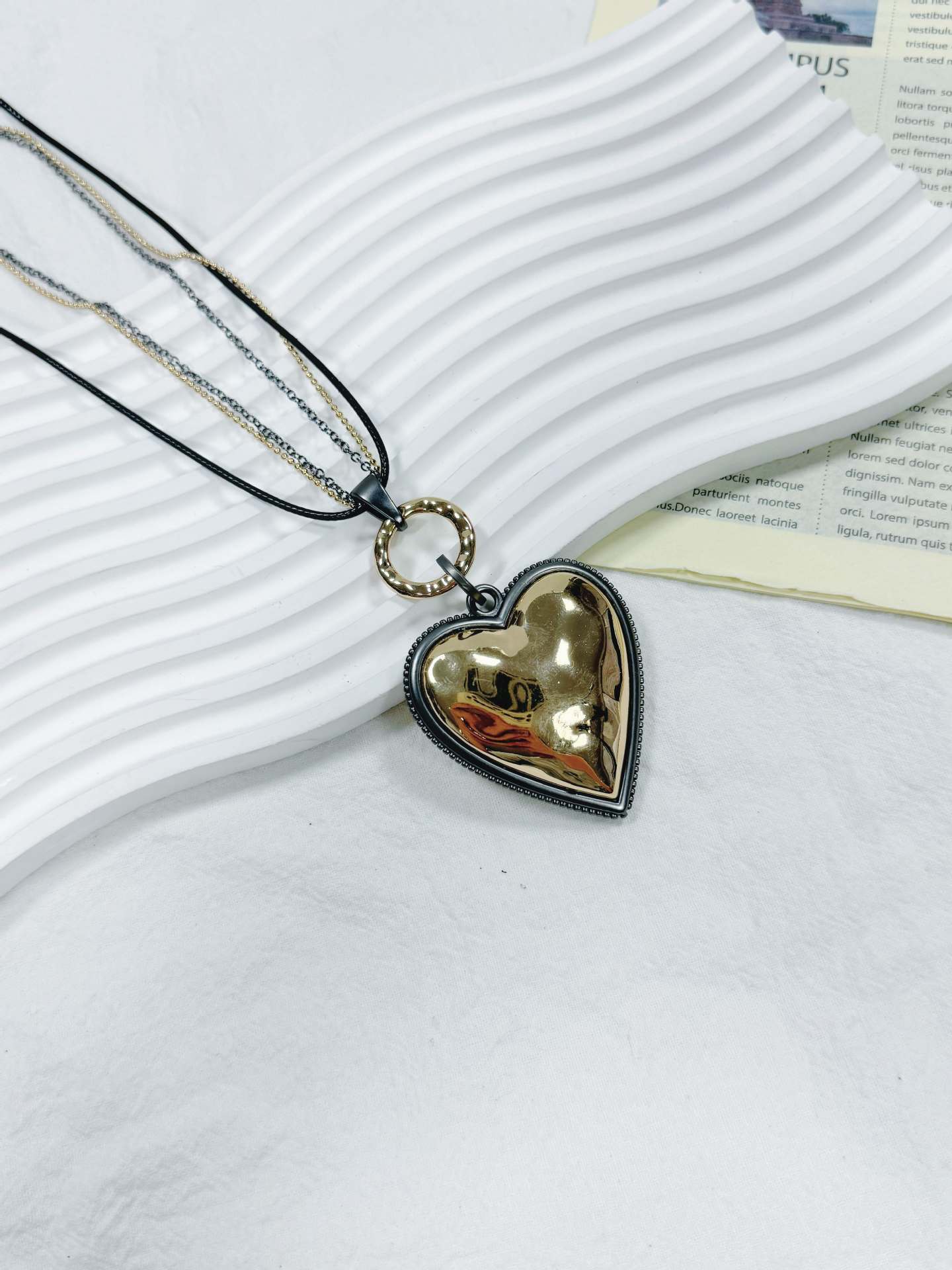 Double-Sided Love Necklace, Fashionable And Simple Pendant, Women S Metal Sweater Chain.