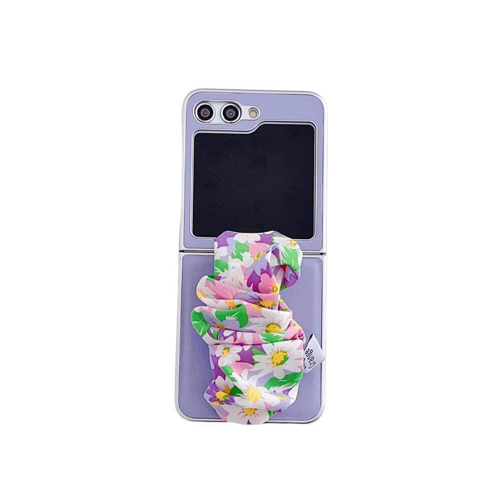 Samsung Z Flip 7 Pearlescent Leather Texture Wristband Case