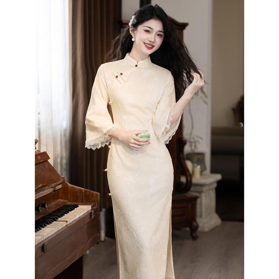 New Chinese style temperament cheongsam young, autumn and winter new high-end retro cheongsam improved dress 8178