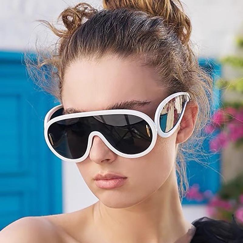 Y2K Punk Sunglasses Women Men One-Piece Glasses for Ladies Luxury Brand Oversized Steampunk Eyewear Goggle UV400