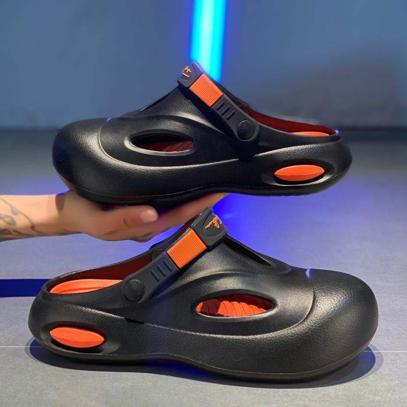 38-45 Men's Plus Size Simple and Fashionable Indoor Toe Slippers Outdoor Beach Shoes Perforated Shoes