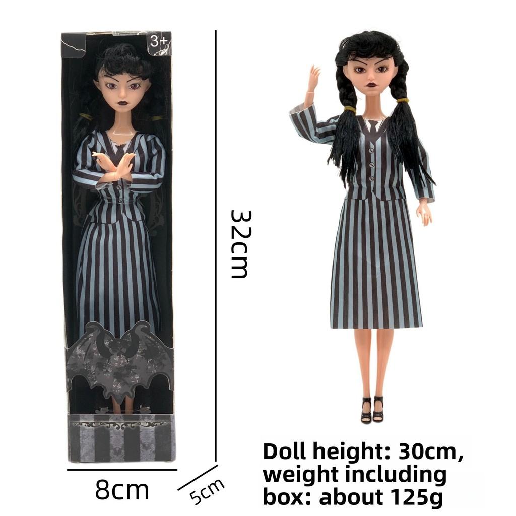 Wednesday Addams 9 Zoll PVC-Puppe mit Schuluniform und dunklem Stil Dekor