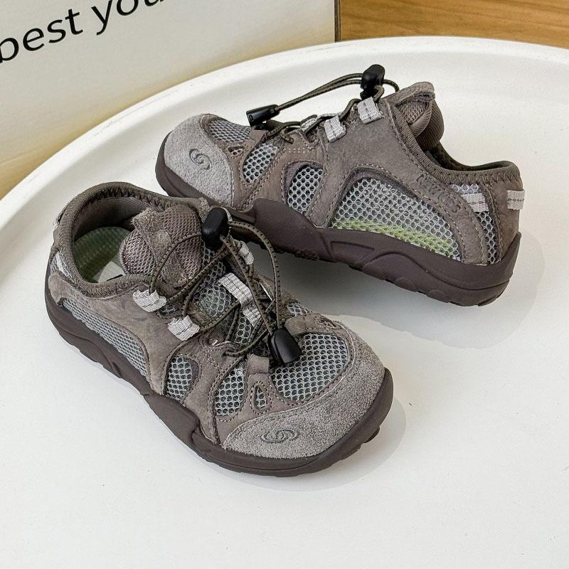 

Детская спортивная обувь Грязезащитная Шнуровка Студенческие теннисные туфли Сетчатая дышащая 2025 Совершенно новые детские кроссовки Нескользящая мягкая подошва 26 серый