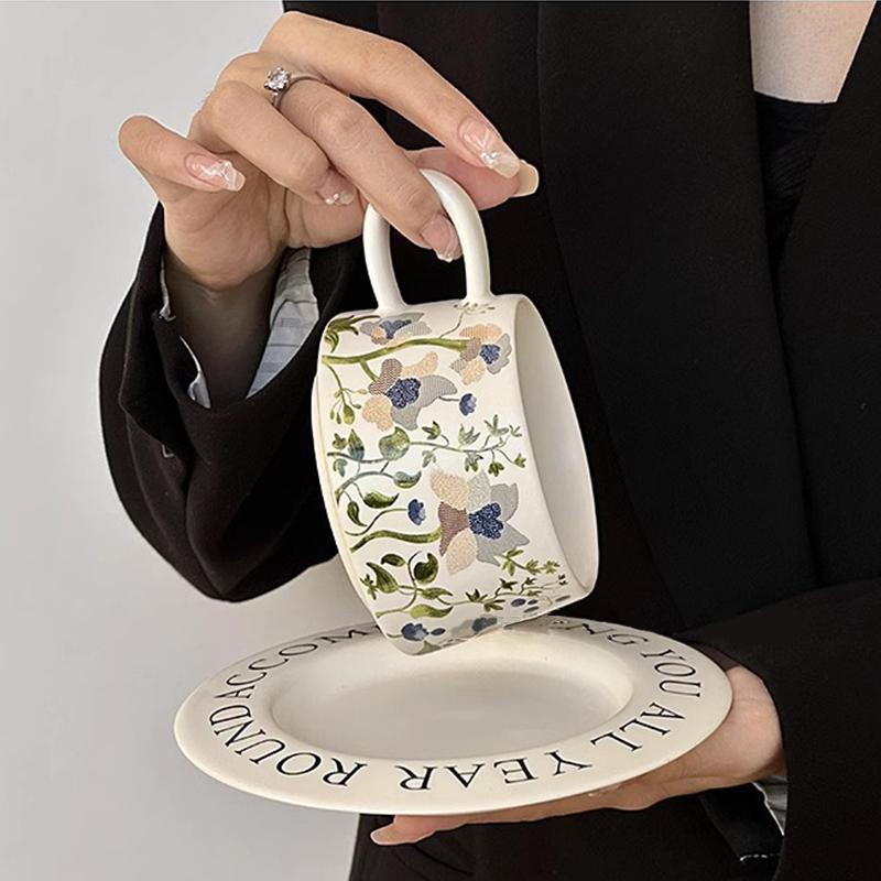 1 set of elegant and exquisite coffee cups and plates practical ceramic cups 300ml