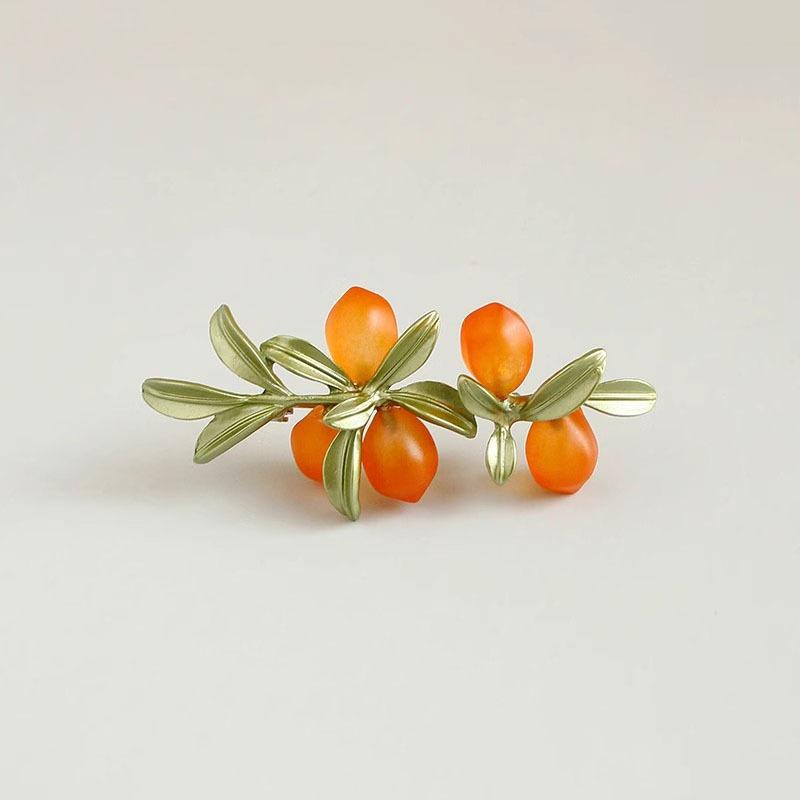 

Mori Retro Orange Brooch Женская высококачественная фруктовая брошь с листьями Красивая булавка Литературный и универсальный темпераментный корсаж с ювелирными изделиями
