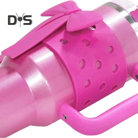 Water Cup Boot Sleeve for Quencher Adventure Tumbler 40oz DIY Decoration Reusable Silicone Bottle Cover with Bow Decoration Carrying Handle Strap