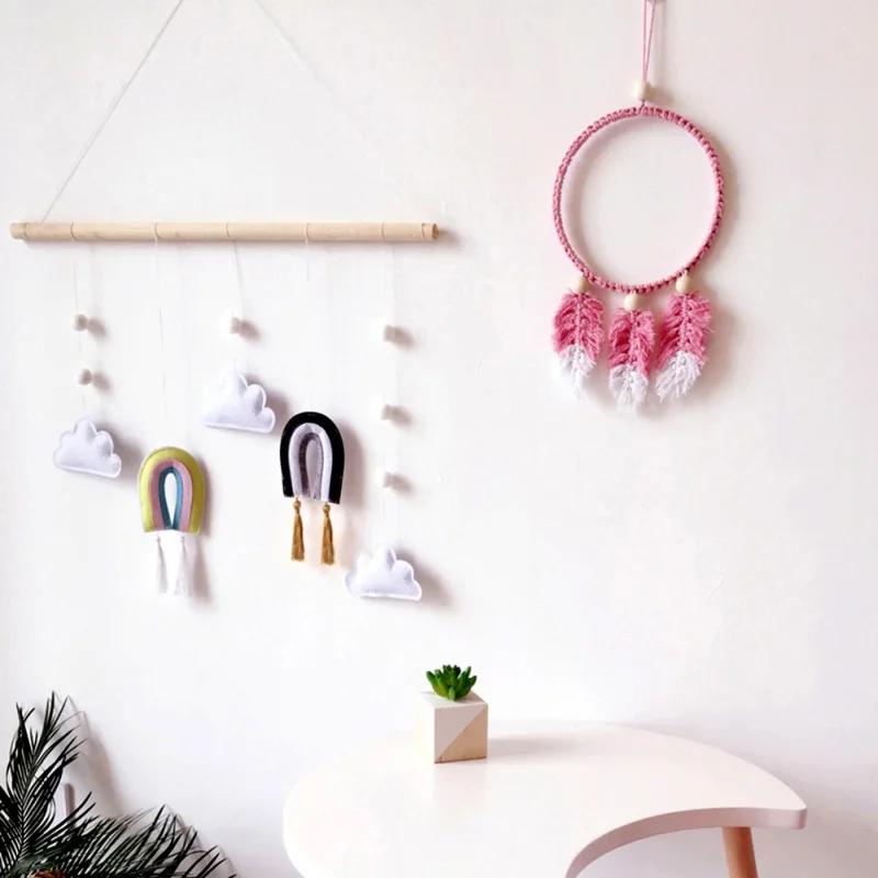 Söt Filtmolnform Väggdekoration i Nordisk Stil Träpinne Tofs Hänge Barnrum Dekoration Fotorekvisita
