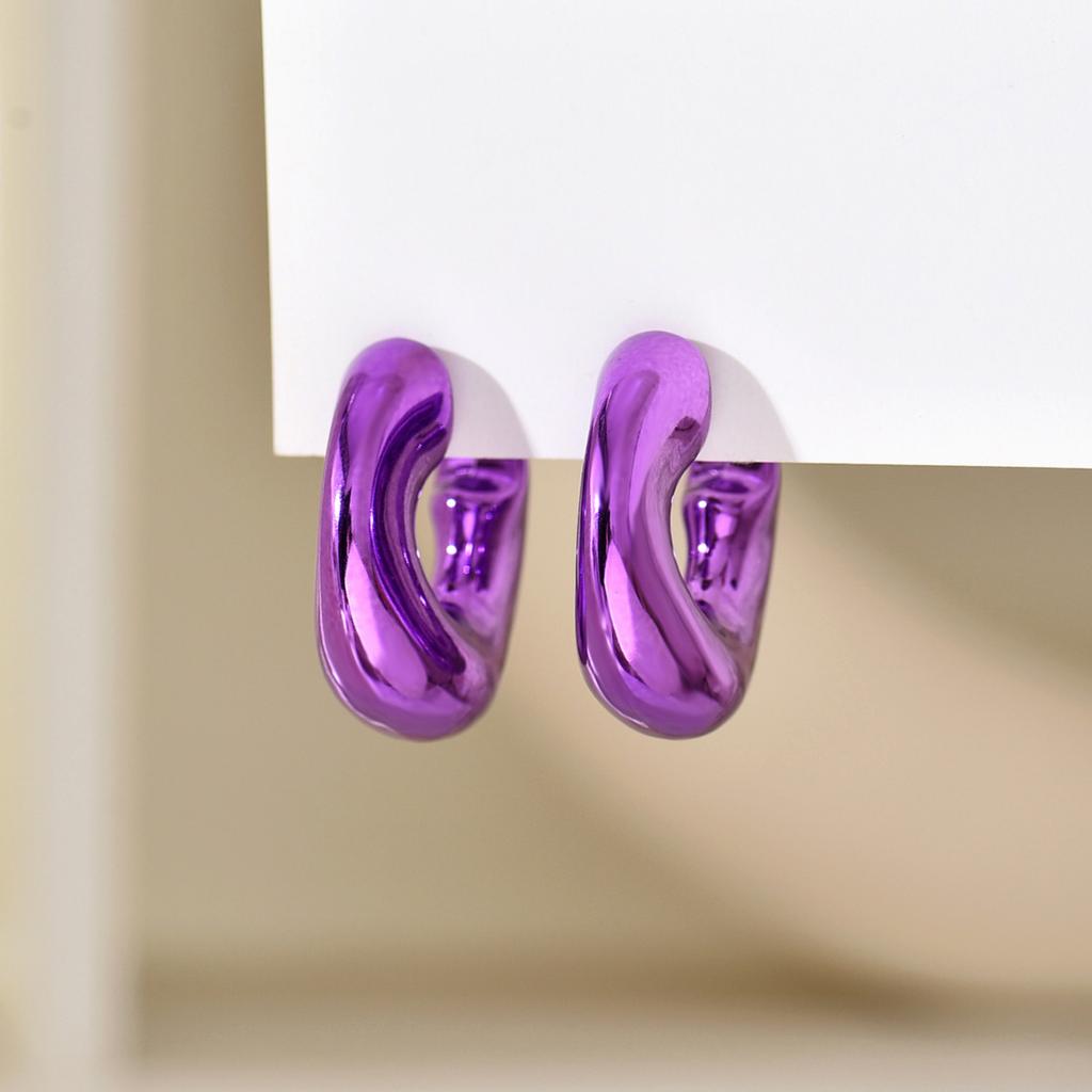 Minimalist Lightweight C-Shape Hoop Earrings Irregular Design Polka Dot Pattern Unique Stylish Elegant Jewelry for Women