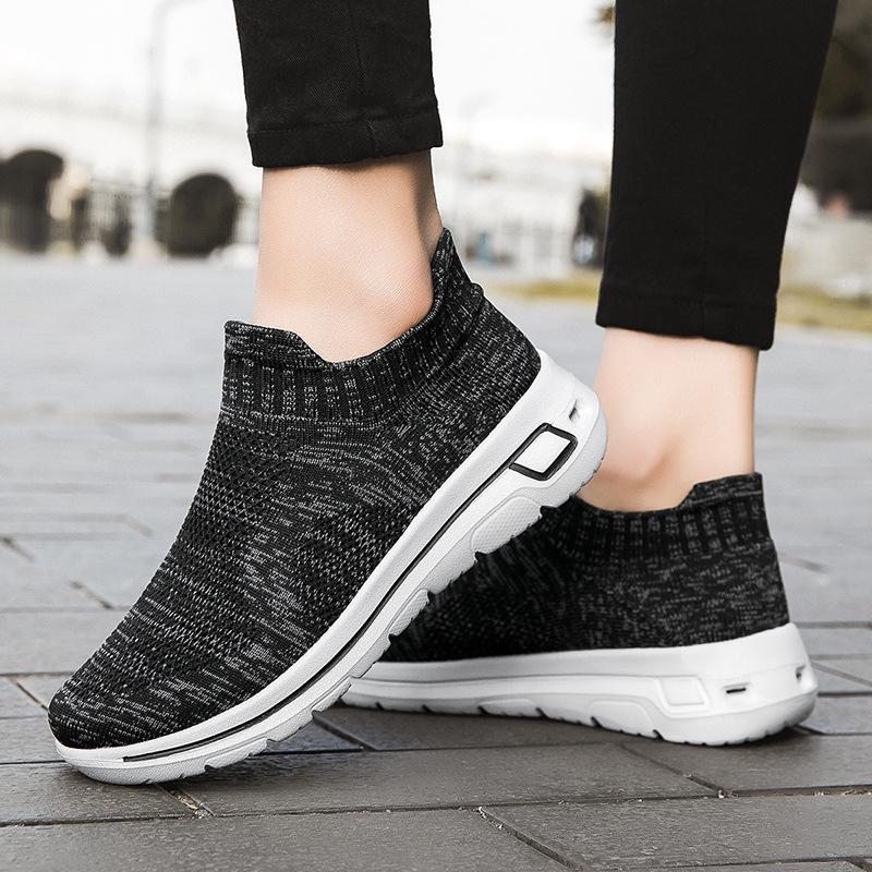 New fly-woven soft-soled couple shoes breathable single shoes women's sports and leisure shoes one-foot trendy shoes