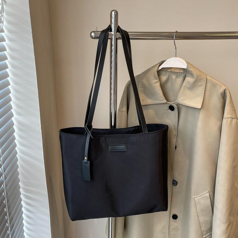 Современная модная холщовая сумка-тоут для женщин, вместительная, с шикарным повседневным стилем чёрный