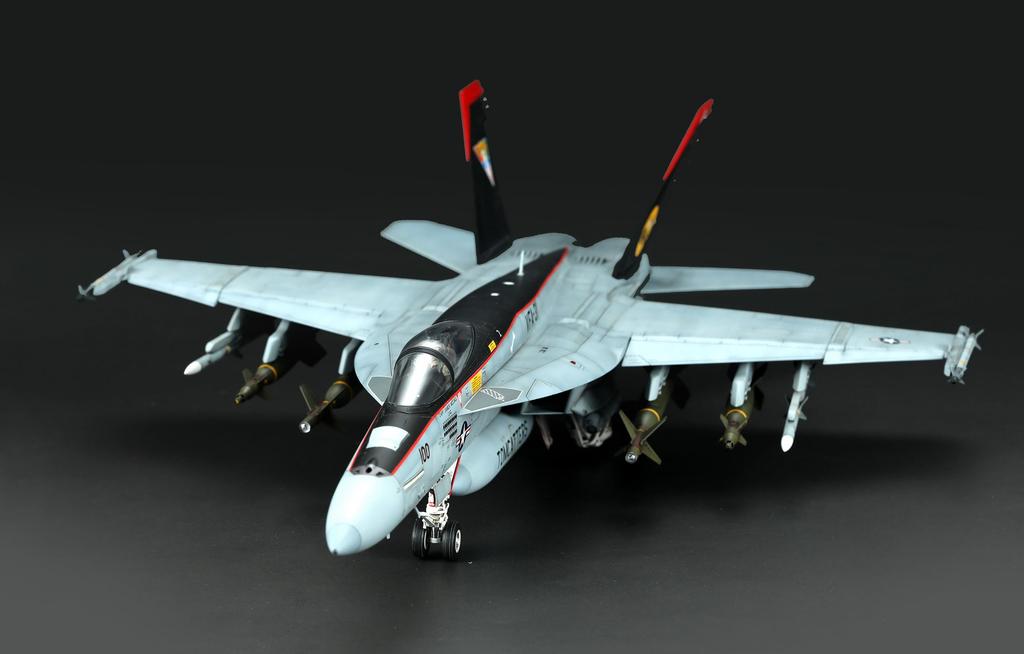 MENG Model Scale US Military Boeing Super Hornet Fighter Plastic Model MLS012 1/48 F/A-18E