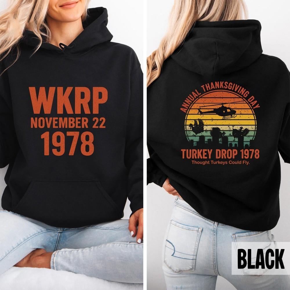 

First Annual Wkrp Turkey Drop Hoodie, Thanksgiving Wkrp Tee, Wkrp In Cincinnati S